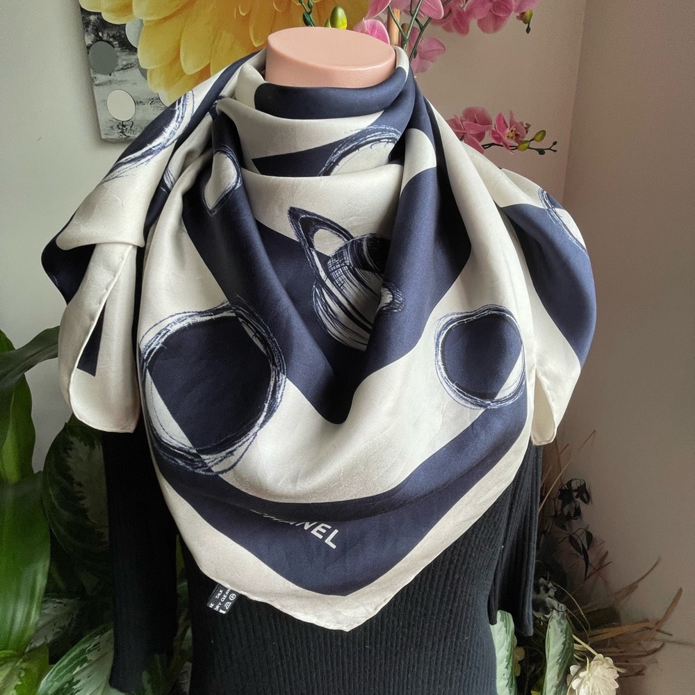 CHANEL CC Planet Navy Blue And Cream Silk Scarf. - Picture 9 of 9